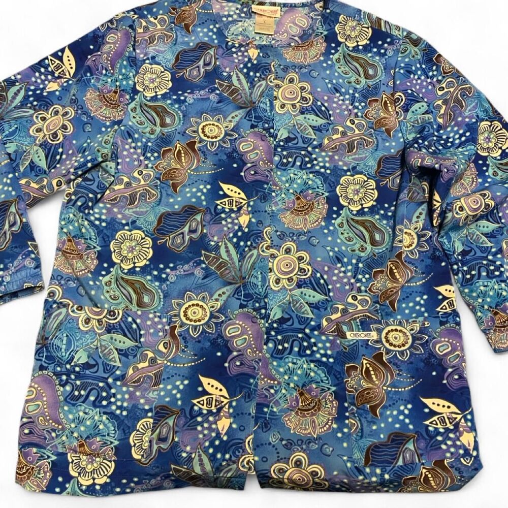Cherokee blue floral scrub top longsleeve with pockets snap on Size L